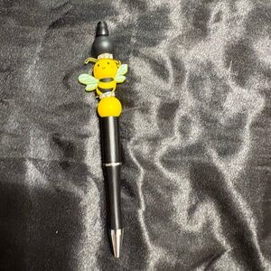 Black and Yellow Bee Pen